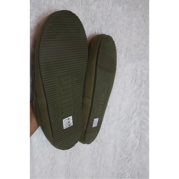 3 DIFFERENT PUMA SLIPPER COLORS ❤️👽💚 - Picture 9 of 9